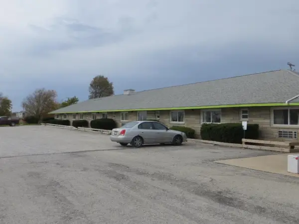 Lincoln Lodge Motel 9