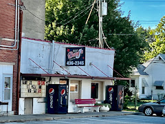 Pizza near Lincoln Lodge Motel